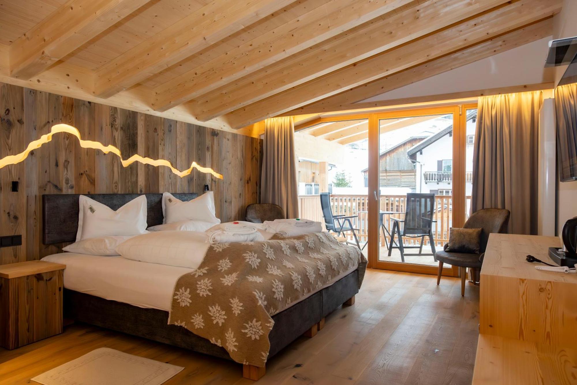 Hotel Rezia La Villa  Kültér fotó