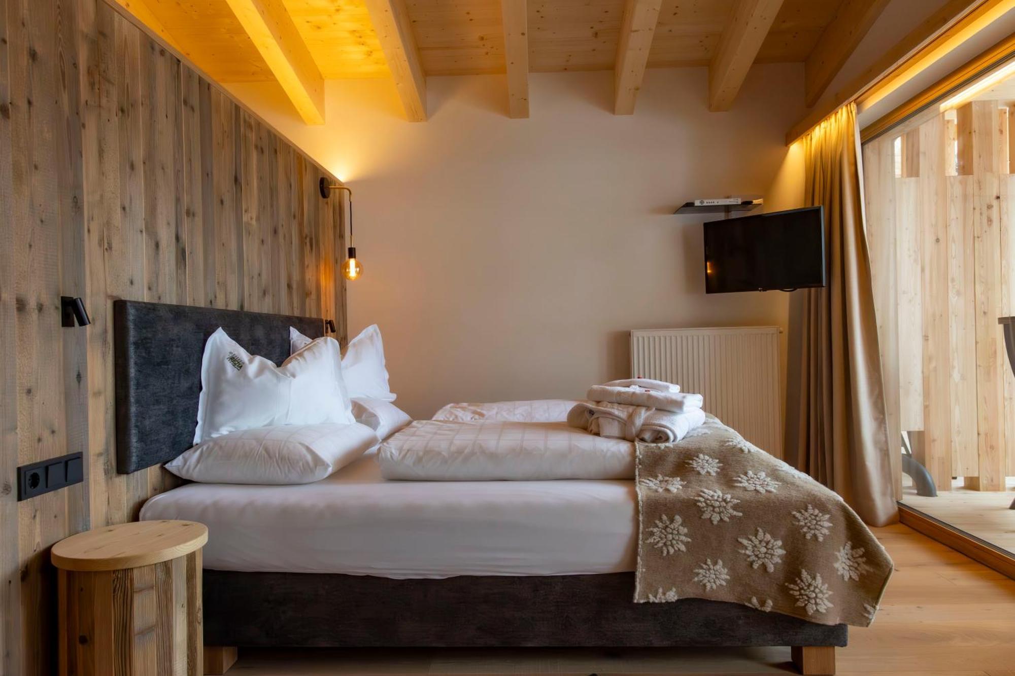 Hotel Rezia La Villa  Kültér fotó