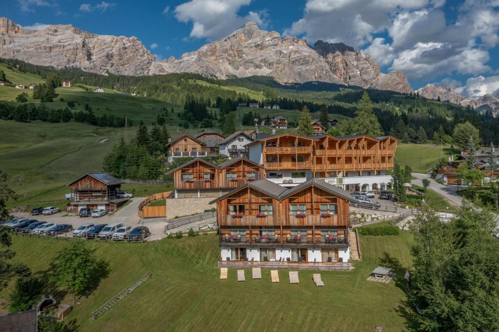 Hotel Rezia La Villa  Kültér fotó