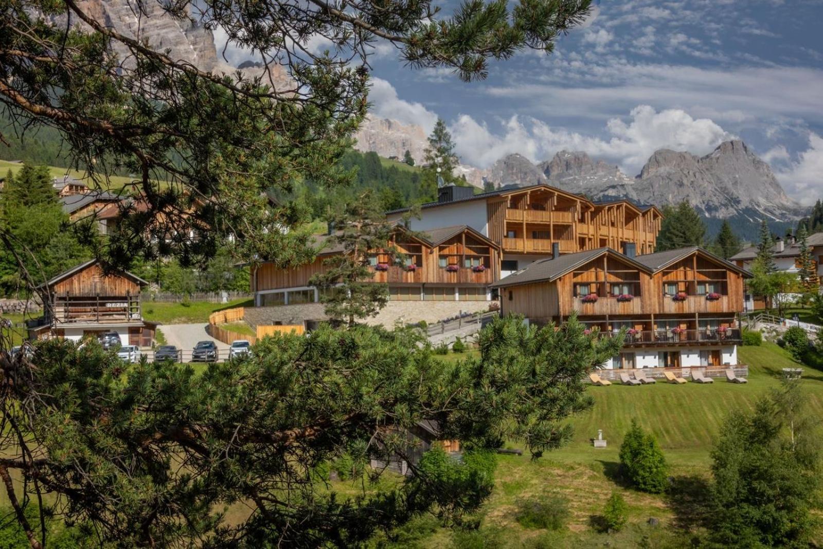 Hotel Rezia La Villa  Kültér fotó