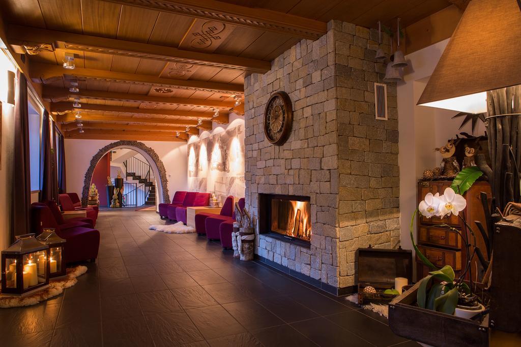 Hotel Rezia La Villa  Kültér fotó